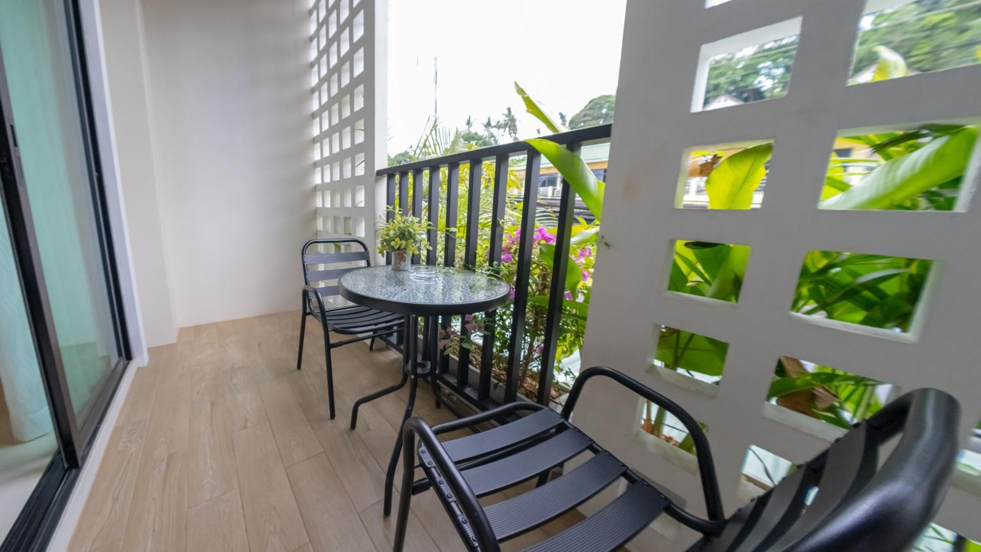 Mitsu Guesthouse Карон Экстерьер фото